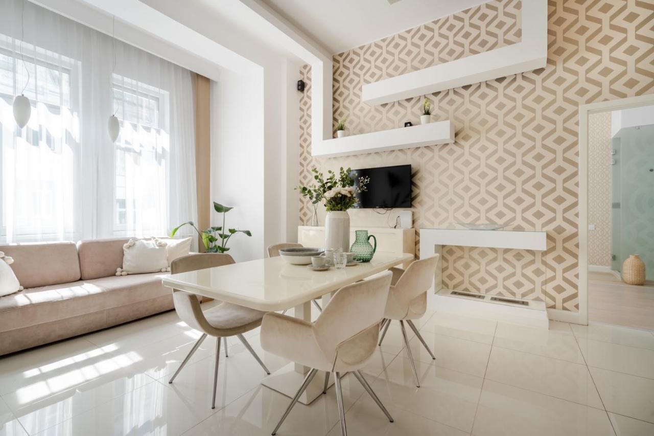 Apartment Beautiful In The Heart Of The Budapest