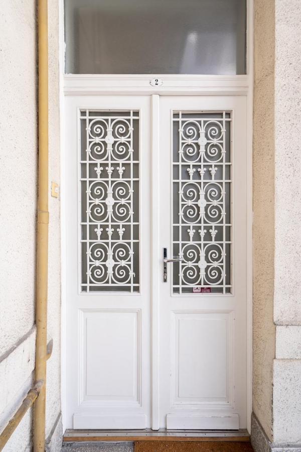 Apartment Beautiful In The Heart Of The Budapest
